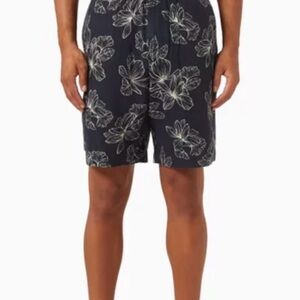 Wellington Men’s Boat Shorts Botanical Print Flat Front Navy White Chino T8